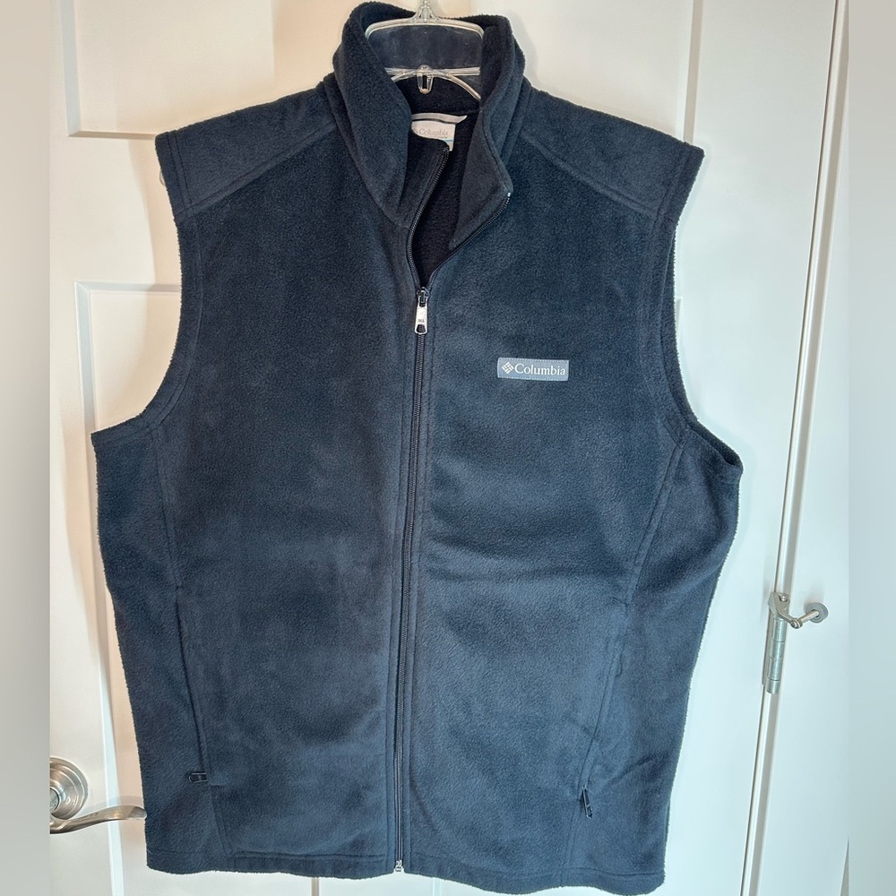 Columbia Men’s Fleece‎ Vest M Black Full Zip • Zip Pockets • NWOT
